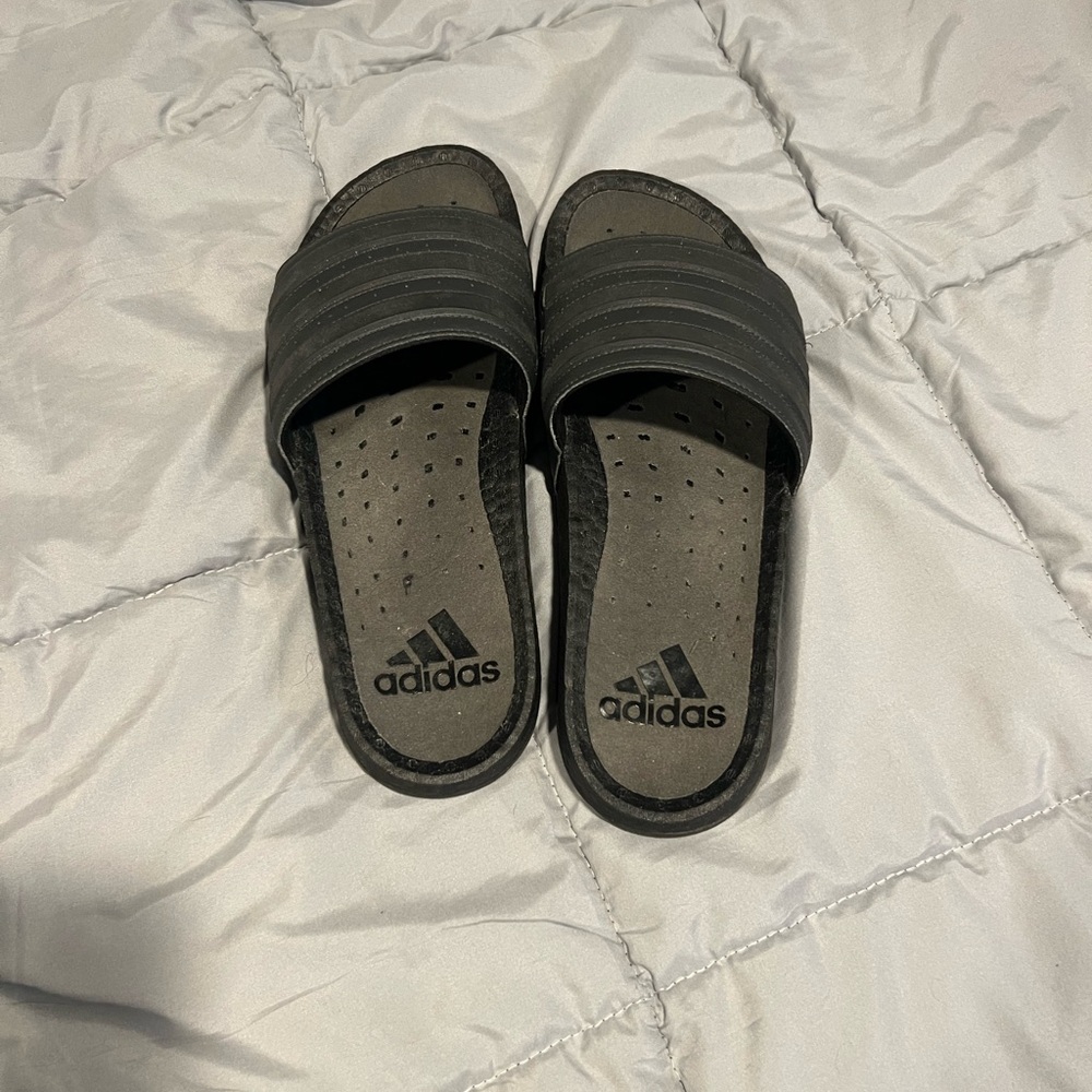 Adilette Boost slides Triple Black